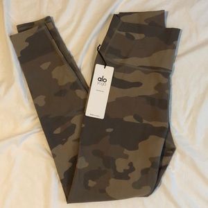 Alo yoga leggings